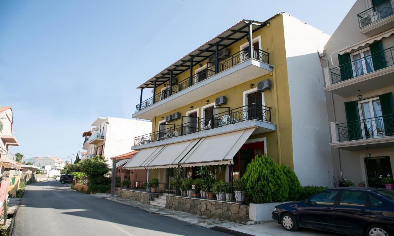 Petania Hotel & Apartments Lixouri Exterior foto